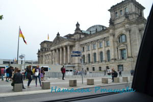 Здание рейхста́га или Рейхстаг — знаменитое историческое здание в Берлине, где в 1894—1933 годах заседал одноимённый государственный орган Германии — рейхстаг Германской империи и рейхстаг Веймарской республики, а с 1999 года размещается бундестаг. 
